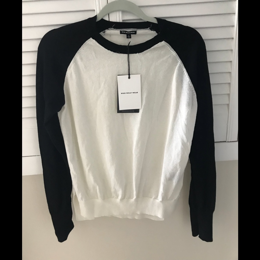 WHO WHAT WEAR black and white baseball blouse